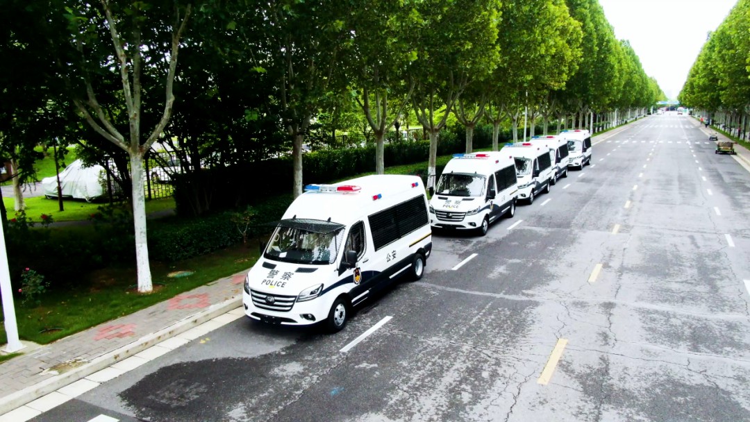 宇通警力輸送車奔赴海南，為自貿港封關構筑安全防線